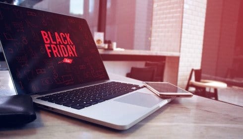 Czy promocje na Black Friday są faktycznie okazjami? Wielka analiza Fake Friday